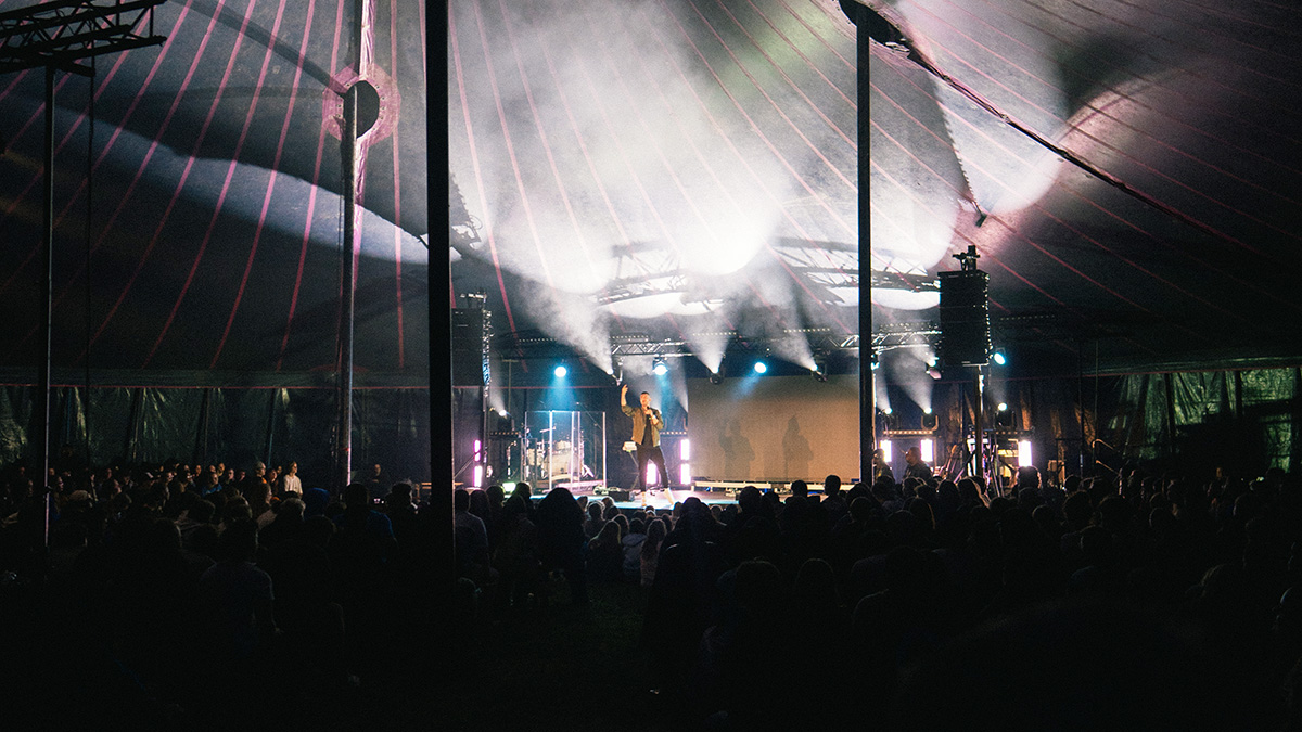 ONECON 2025: Jugendkonferenz mit Tiefgang und Festivalcharakter